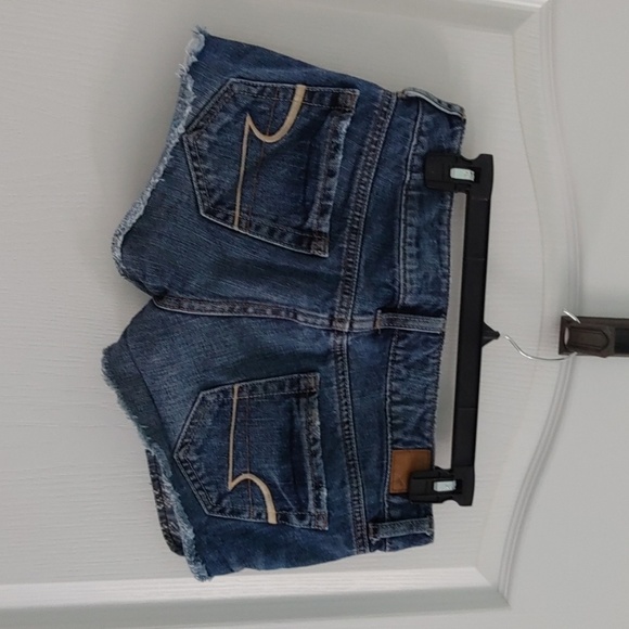 Blue Jean shorts - Picture 2 of 3
